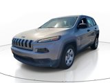 Used 2015 Jeep Cherokee Sport image 3