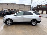 Used 2021 Chevrolet Equinox LT w/ Driver Convenience Package image 4