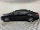 Used 2016 Toyota Camry SE image 3