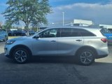 Used 2020 Kia Sorento LX image 3