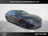 Used 2025 Toyota Camry LE image 3