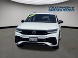 Used 2022 Volkswagen Tiguan SE R-Line image 4