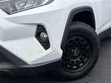 Used 2021 Toyota RAV4 XLE w/ Convenience Package image 2