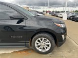 Used 2019 Chevrolet Equinox LS w/ LS Convenience Package image 2