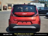 Used 2023 Kia Soul LX w/ LX Technology Package image 4
