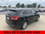 Used 2016 Kia Sorento LX image 4