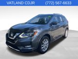 Used 2017 Nissan Rogue SV image 3