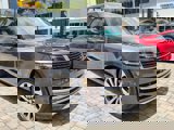 Used 2025 Land Rover Range Rover Long Wheelbase SE image 5