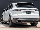 Certified 2022 Porsche Cayenne image 3