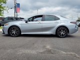 Used 2022 Toyota Camry SE image 3