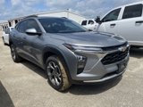 Used 2025 Chevrolet Trax LT w/ Driver Confidence Package image 2