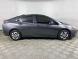 Used 2016 Toyota Prius Three image 2