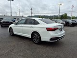 Used 2022 Volkswagen Jetta S image 5