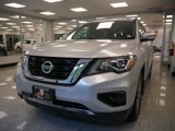 Used 2020 Nissan Pathfinder S image 2