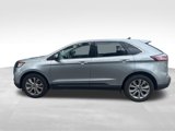 Used 2022 Ford Edge Titanium image 2