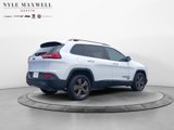 Used 2017 Jeep Cherokee Latitude w/ Safety/Convenience Group image 5