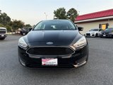 Used 2017 Ford Focus SE w/ Cold Weather Package image 2