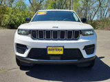 Used 2024 Jeep Grand Cherokee Laredo image 2