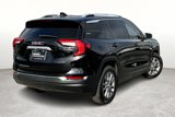 Used 2024 GMC Terrain SLT image 2