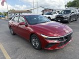 Used 2024 Hyundai Elantra SEL image 2