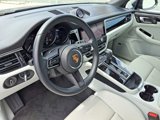 Used 2022 Porsche Macan image 4