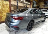 Used 2024 Volkswagen Jetta SE w/ Panoramic Sunroof Package image 4
