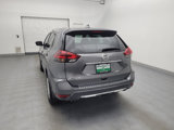 Used 2018 Nissan Rogue S image 6
