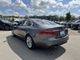 Used 2017 Jaguar XF Premium image 4