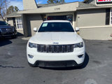Used 2017 Jeep Grand Cherokee Laredo w/ Quick Order Package 2BE image 3