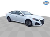 Used 2023 Nissan Altima 2.5 SV image 2