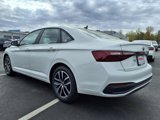 New 2025 Volkswagen Jetta SE image 3