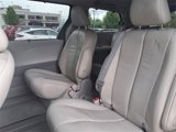 Used 2014 Toyota Sienna L image 5