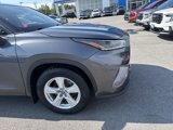 Used 2021 Toyota Highlander LE image 4