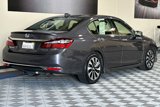 Used 2017 Honda Accord Touring image 4