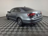 Used 2017 Volkswagen Jetta SE image 5