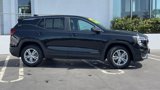 Used 2024 GMC Terrain SLE image 3