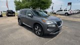 Used 2022 Nissan Rogue SL image 2