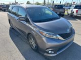 Used 2017 Toyota Sienna SE image 3