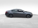 Used 2017 Nissan Altima 2.5 SV w/ Convenience Package image 4