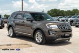 Used 2016 Ford Explorer XLT w/ Equipment Group 202A image 3