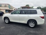Used 2009 Toyota Highlander 2WD image 2