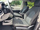 Used 2022 Chrysler Voyager LX image 5