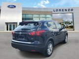 Used 2018 Nissan Rogue Sport SV image 3