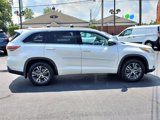 Used 2016 Toyota Highlander XLE image 4