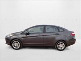 Used 2017 Ford Fiesta SE image 2