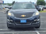 Used 2017 Chevrolet Traverse LT image 2