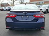 Used 2022 Toyota Camry SE image 5