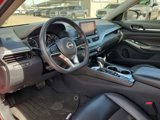 Used 2023 Nissan Altima 2.5 SR image 2