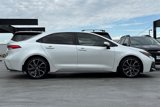 Used 2022 Toyota Corolla SE image 3