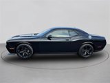 Used 2016 Dodge Challenger SXT image 2